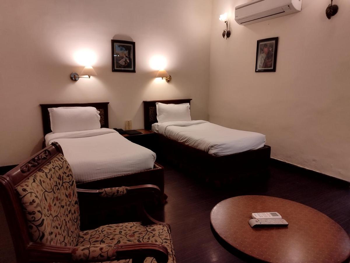 באטינדה Hotel Sepal מראה חיצוני תמונה