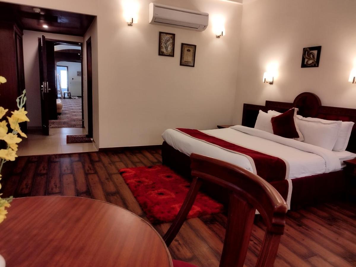 באטינדה Hotel Sepal מראה חיצוני תמונה