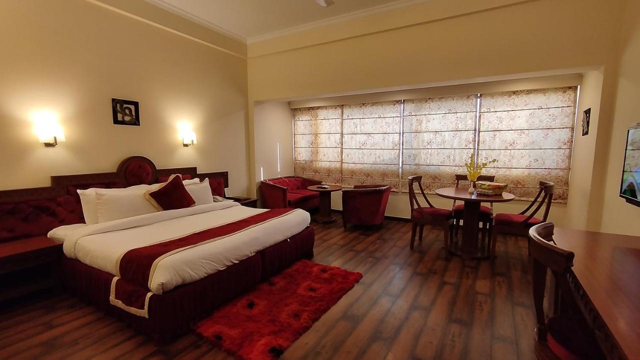 באטינדה Hotel Sepal מראה חיצוני תמונה